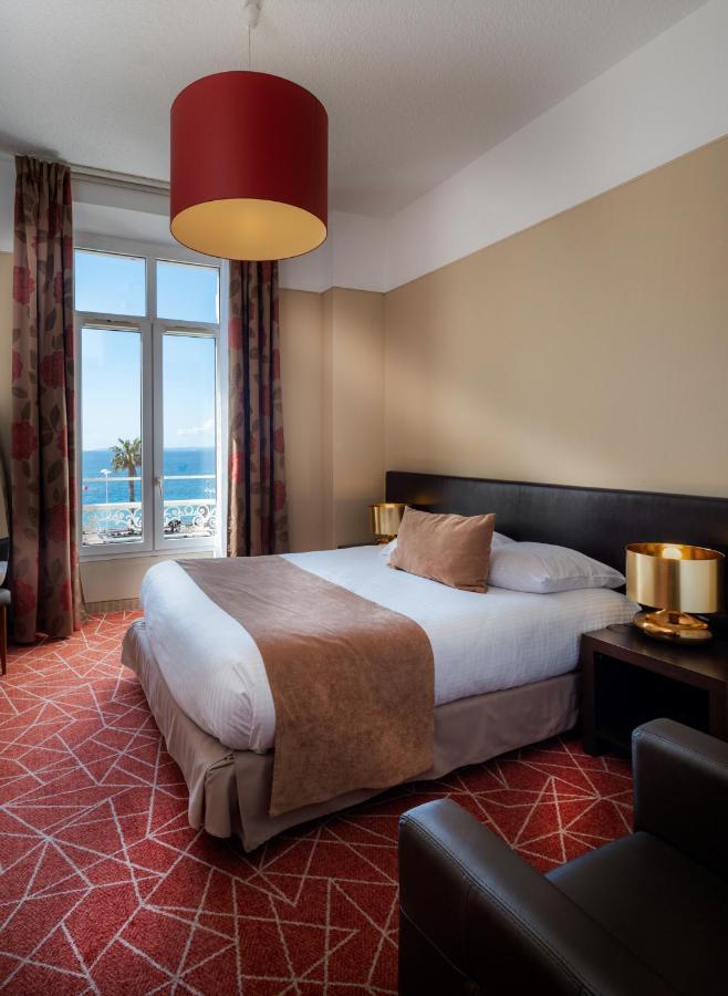 Excelsior Hotel